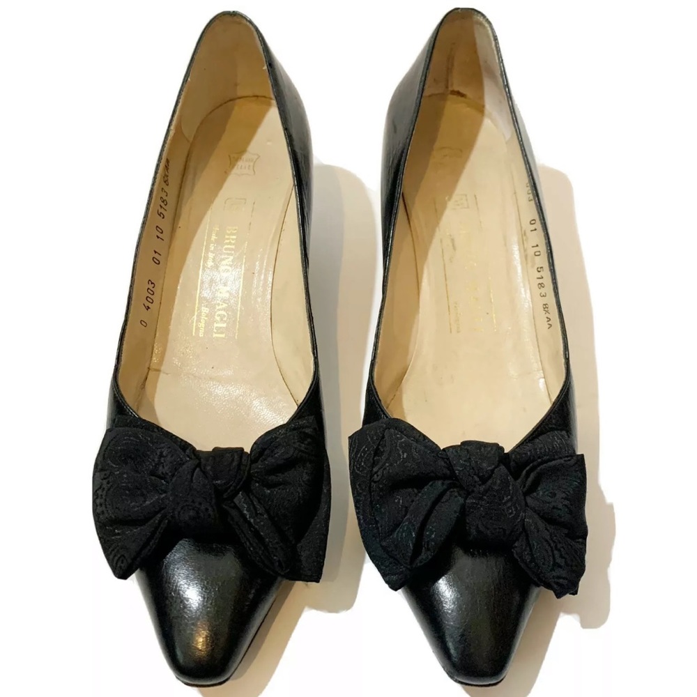 Bruno Magli Vintage Black Leather Point Toe Chiffon Bow Kitten Heels Size 8.5 AA